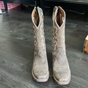 Cowboy boots women’s circle g size 7